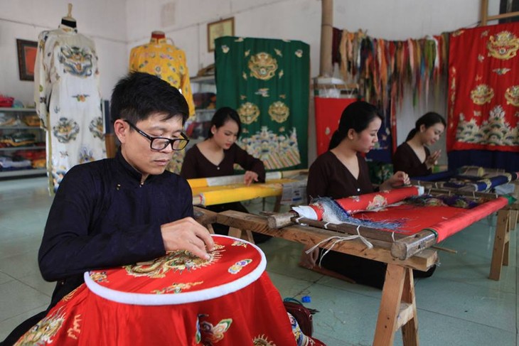 Vietnamese Royal Embroidery - From past to present - ảnh 4
